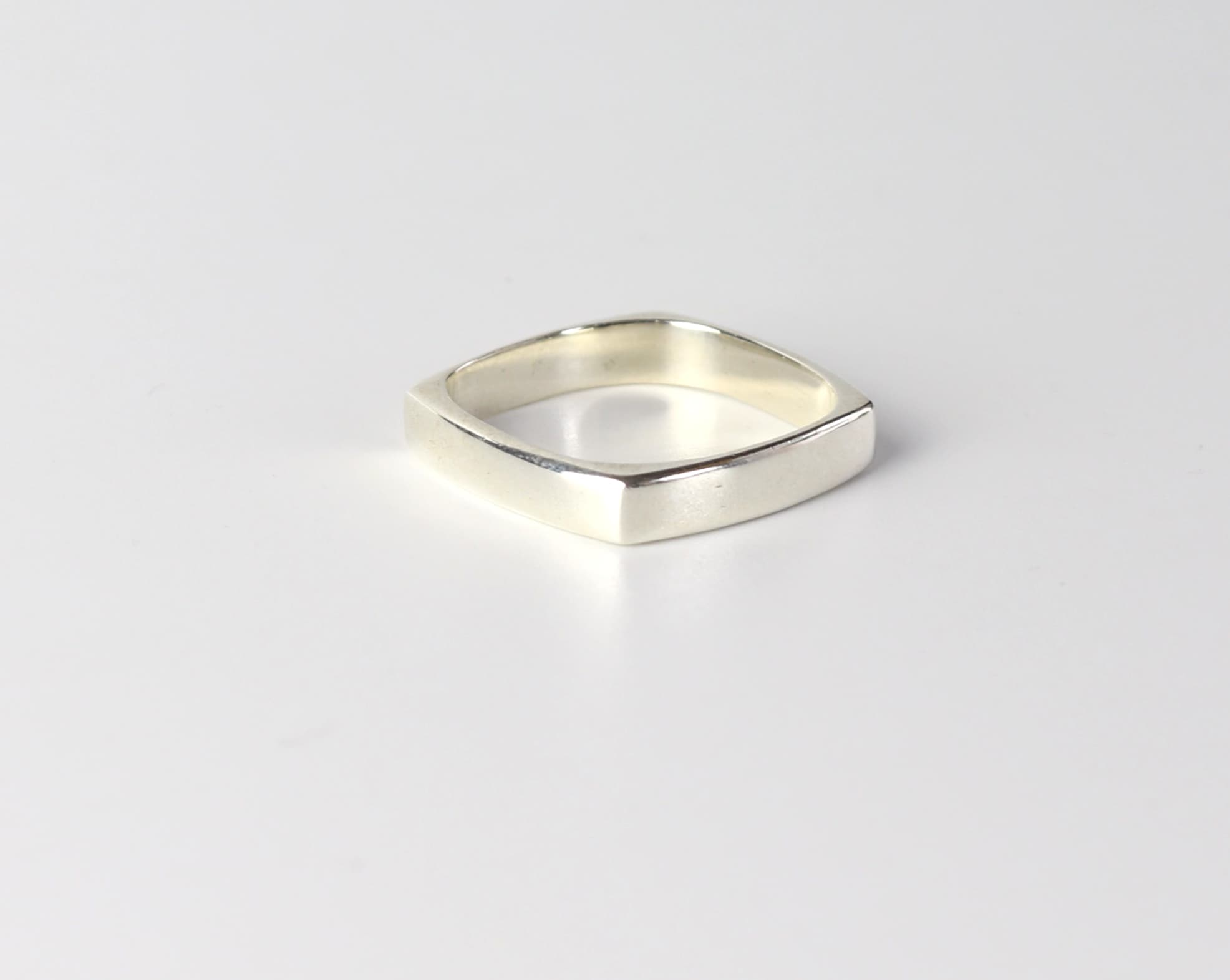 Moderner Quadratischer Silberring