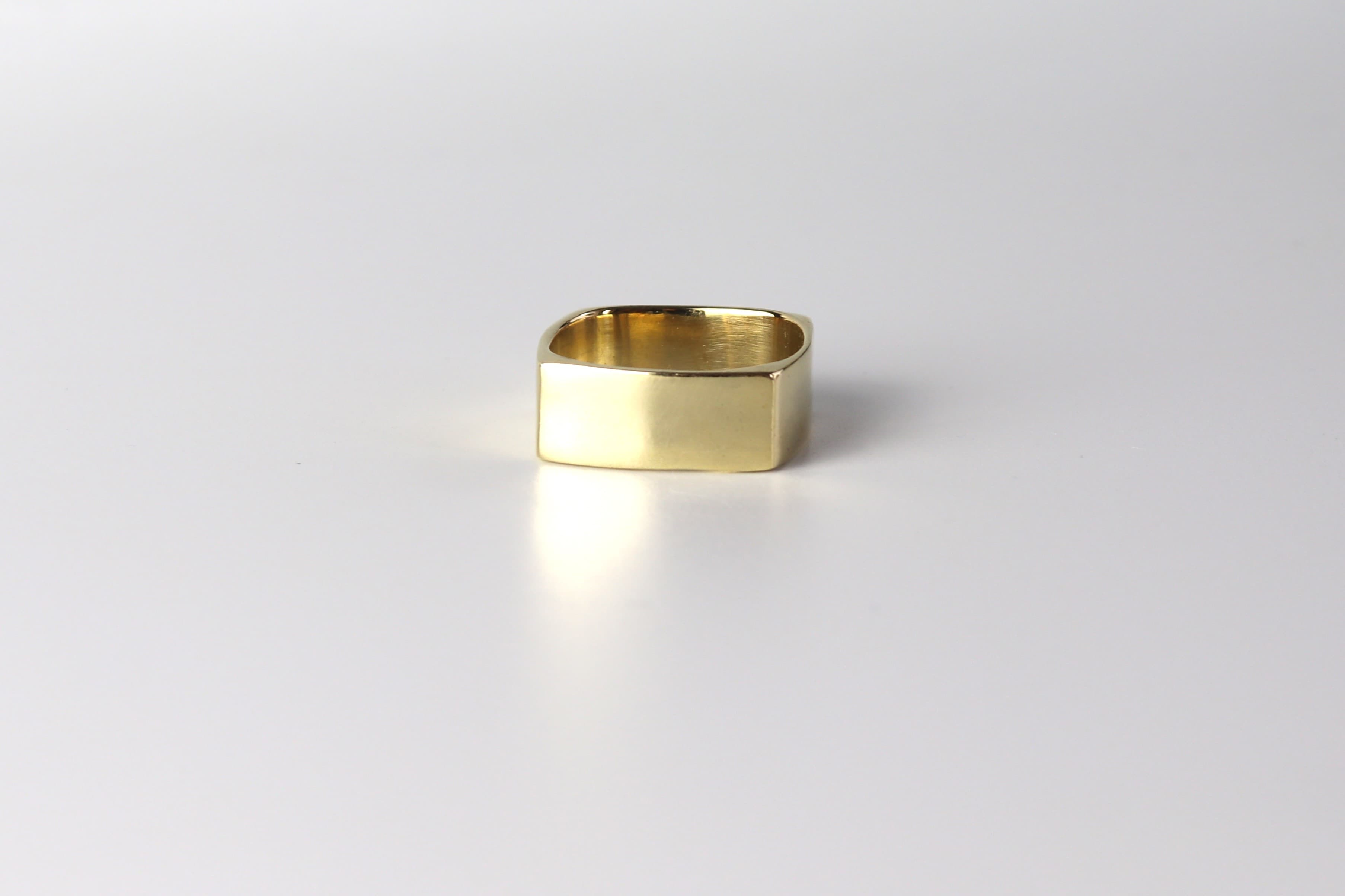 Geometrischer Messingring, schlicht