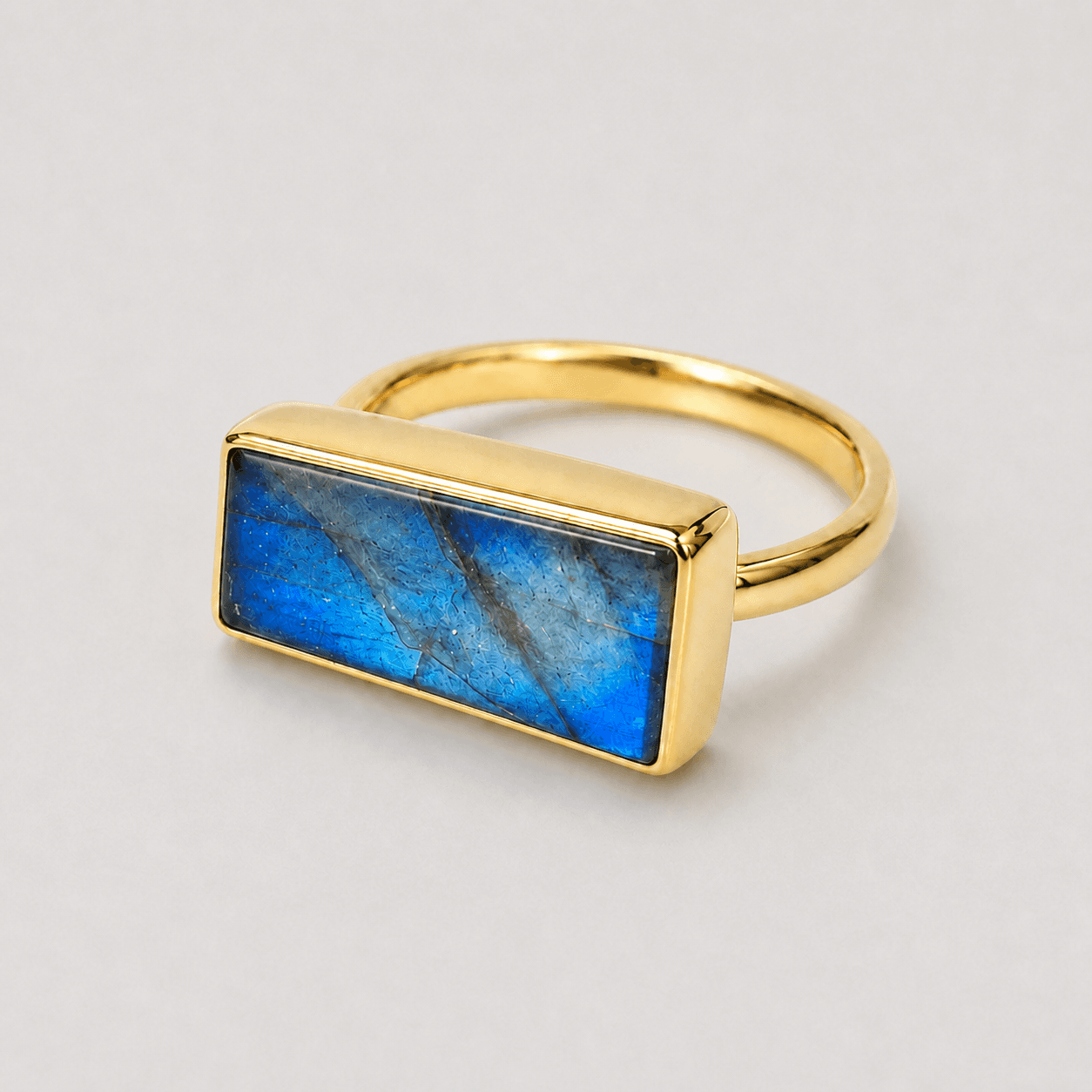 Tombac Brass Trapezoid Ring with Labradorite